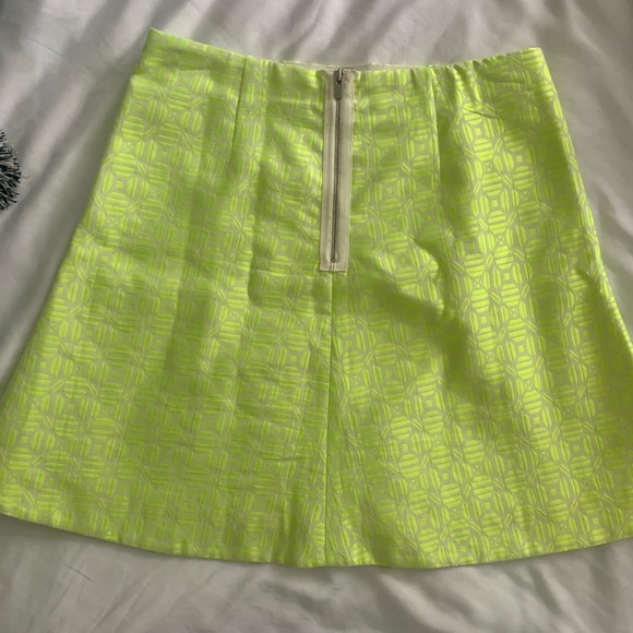 LIME GREEN AND CREAM PATTERNED SKIRT - Picture 2 of 4